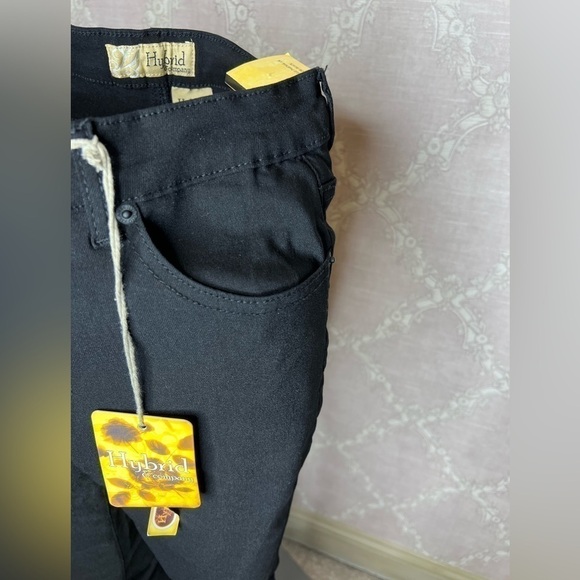 Hybrid & Company Stretch Black Denim Jeans Size  L NWT - Picture 3 of 5
